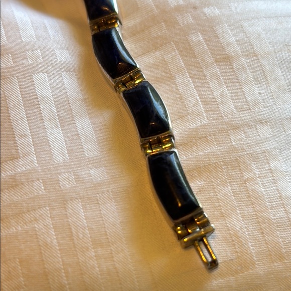 Vintage Silpada Lapis and Silver Bracelet - Picture 5 of 9